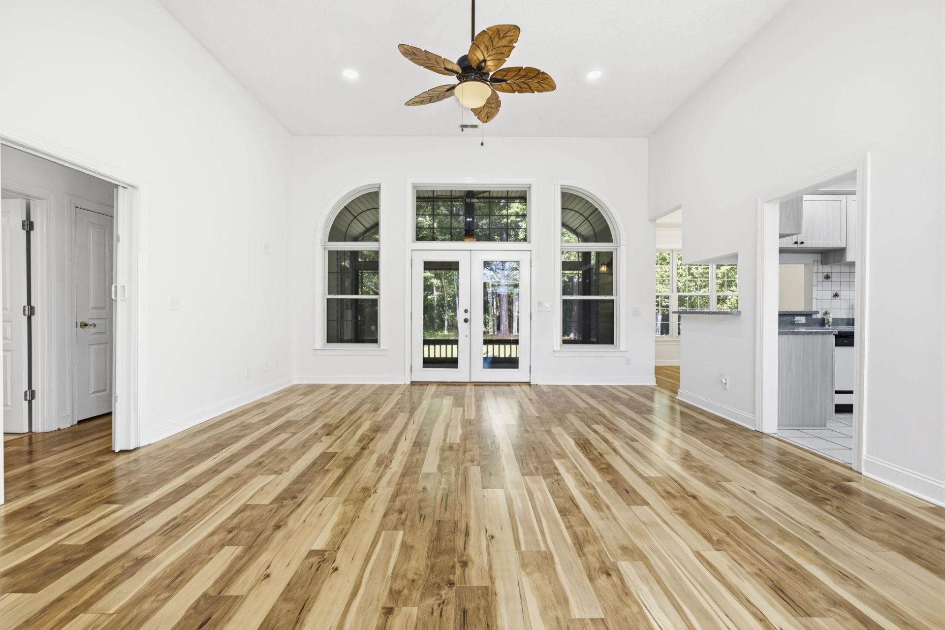 4008 Edenborough Dr. Photo 12