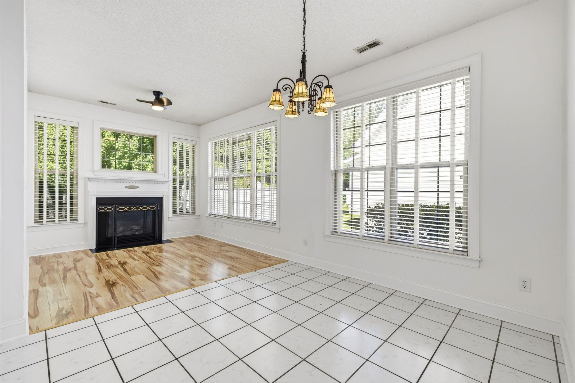 4008 Edenborough Dr. Photo 22