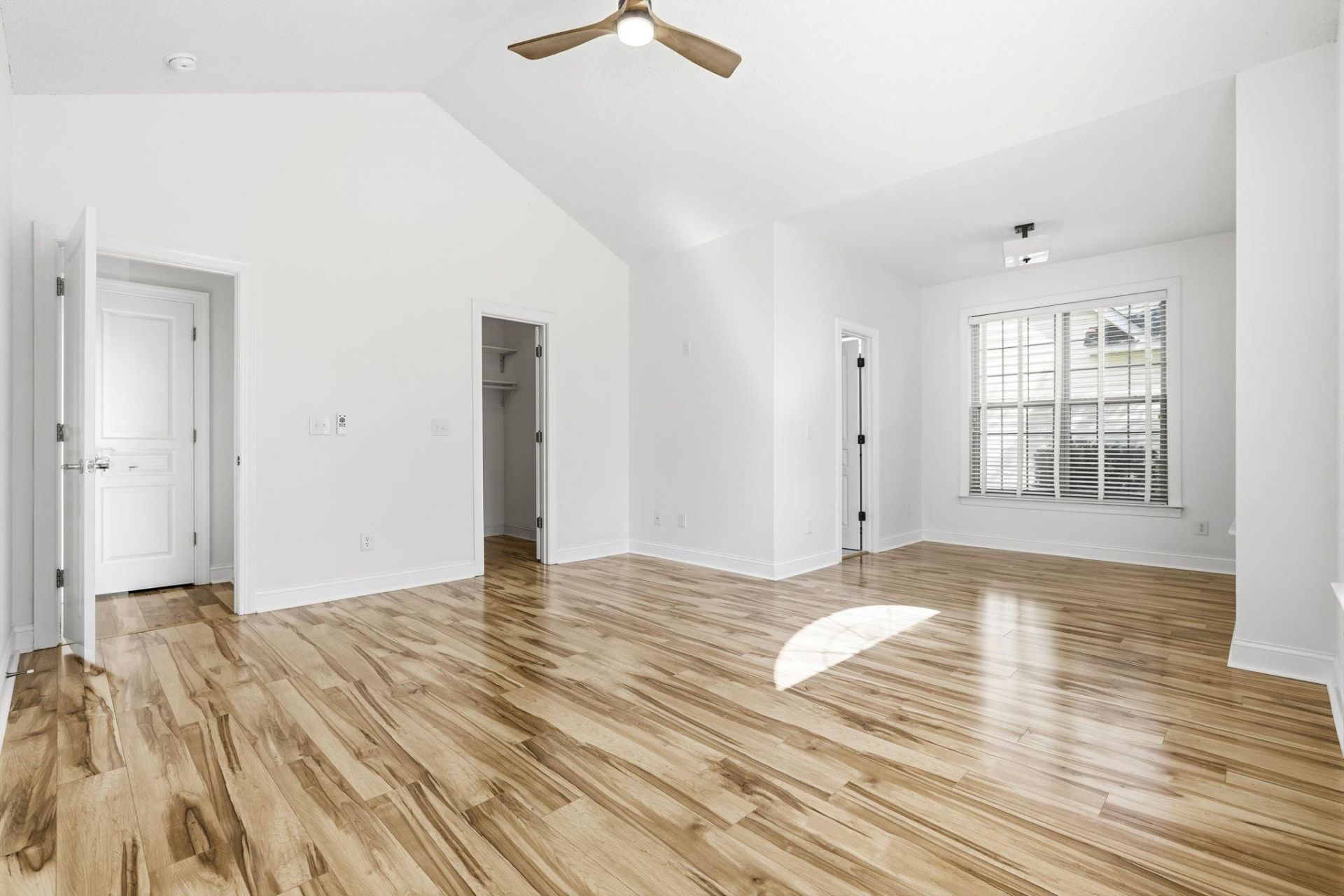 4008 Edenborough Dr. Photo 29