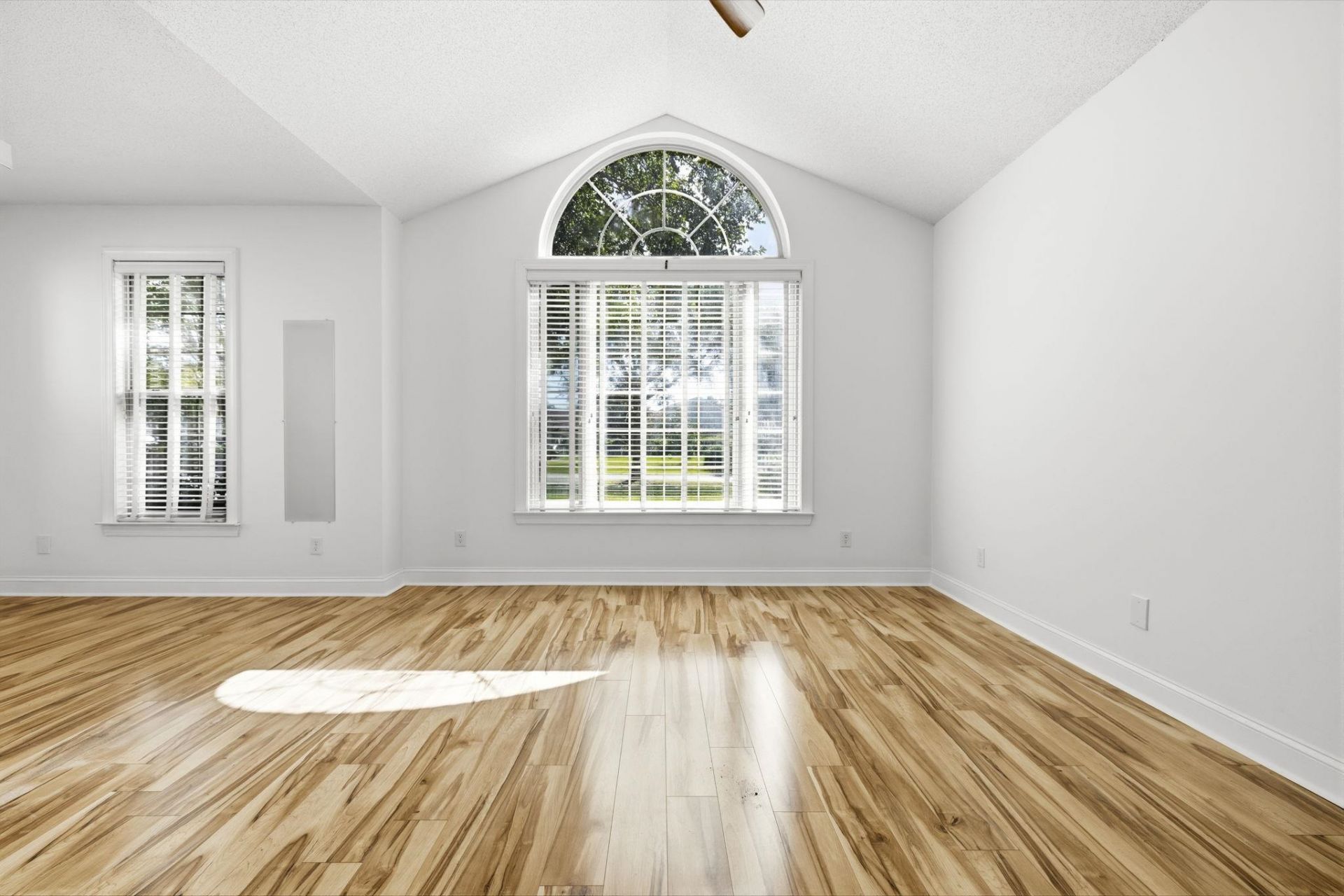 4008 Edenborough Dr. Photo 30