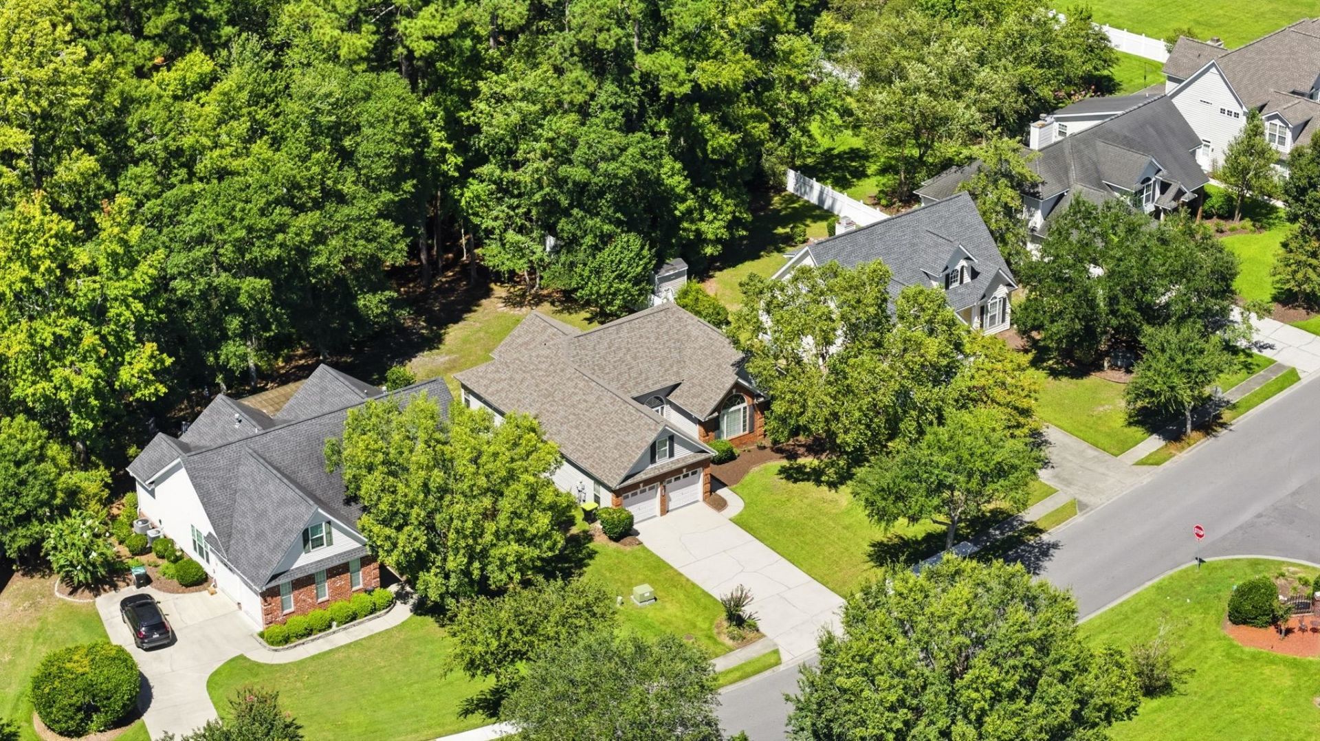 4008 Edenborough Dr. Photo 60