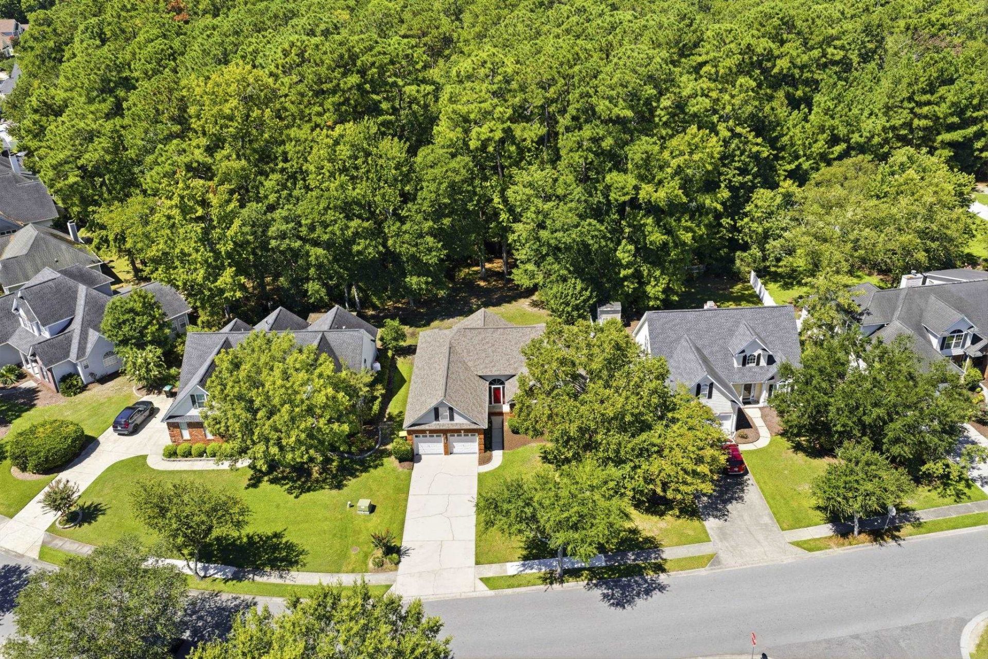 4008 Edenborough Dr. Photo 61
