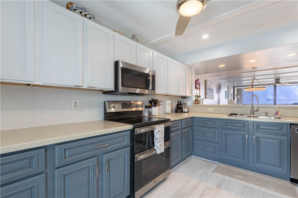 4141 Ocean Drive, Unit 504, Vero Beach, FL 32963 Photo