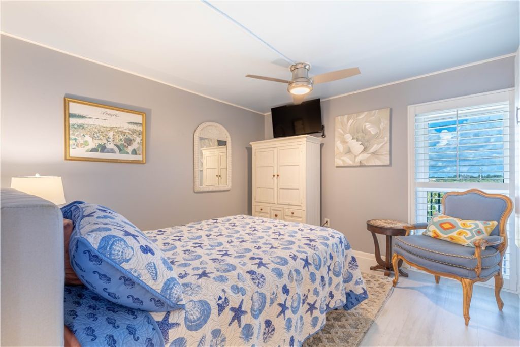 4141 Ocean Drive, Unit 504, Vero Beach, FL 32963 Photo