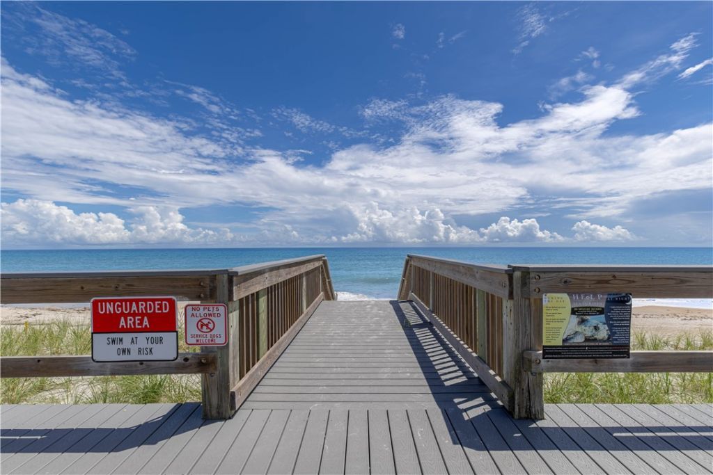 4141 Ocean Drive, Unit 504, Vero Beach, FL 32963 Photo