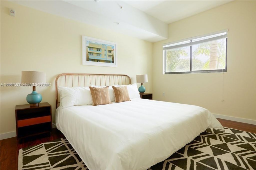 568 NE 66th St, Unit 202, Miami, FL 33138 Photo