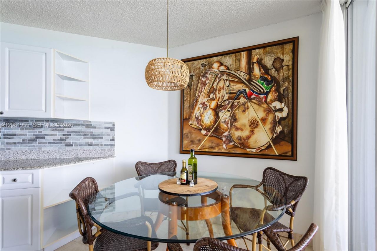 16711 Collins Ave, Unit 1704, Sunny Isles Beach, FL 33160 Photo