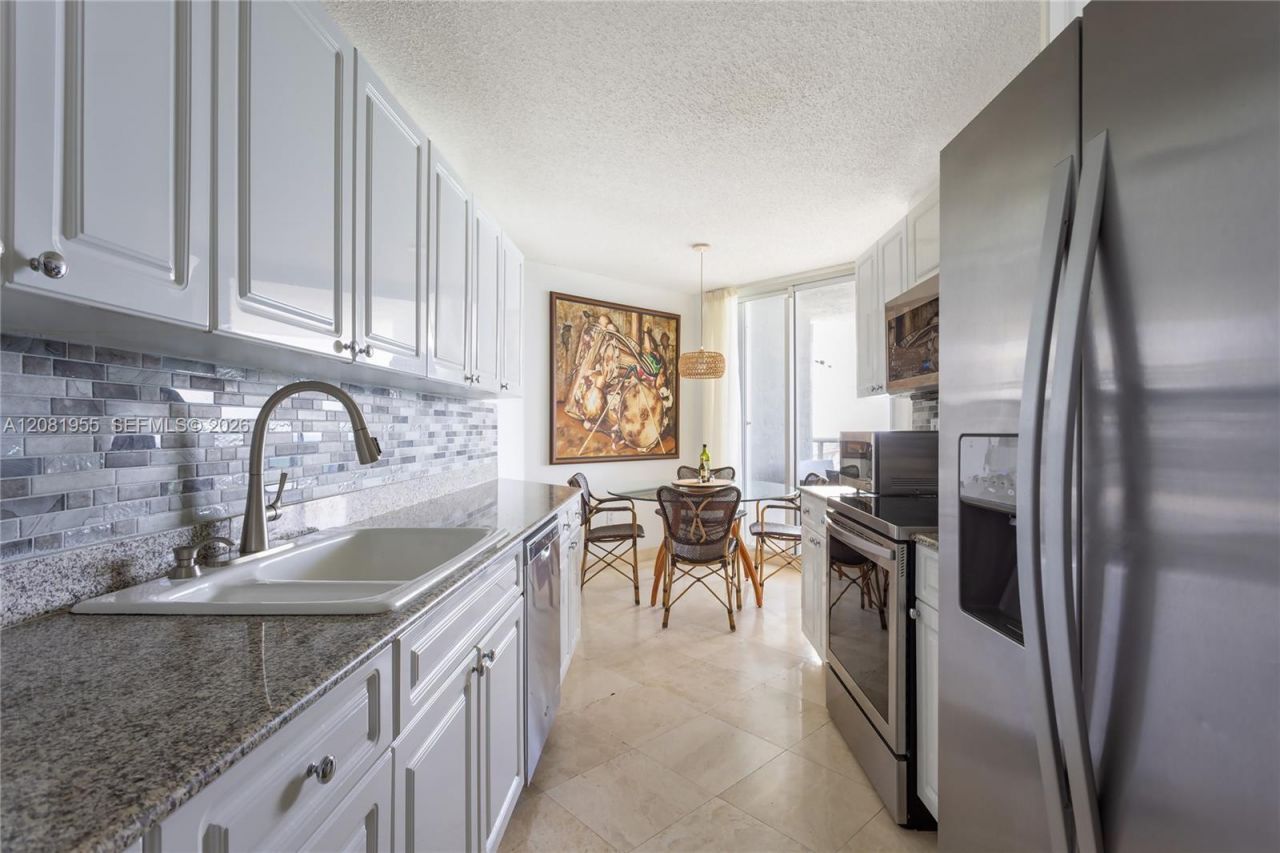 16711 Collins Ave, Unit 1704, Sunny Isles Beach, FL 33160 Photo