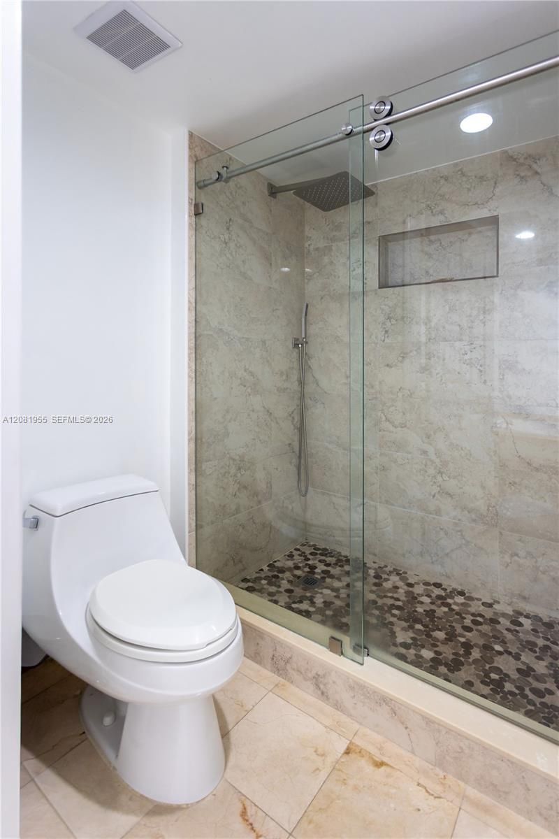 16711 Collins Ave, Unit 1704, Sunny Isles Beach, FL 33160 Photo