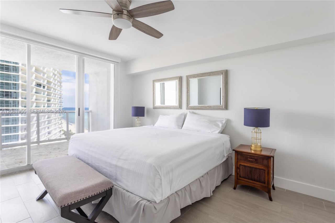 16711 Collins Ave, Unit 1704, Sunny Isles Beach, FL 33160 Photo