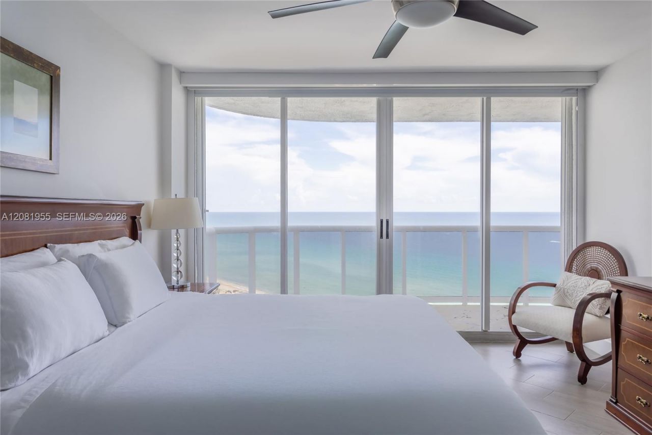 16711 Collins Ave, Unit 1704, Sunny Isles Beach, FL 33160 Photo