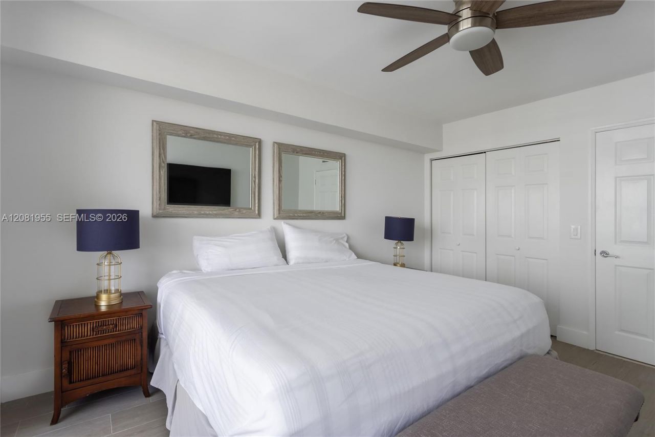 16711 Collins Ave, Unit 1704, Sunny Isles Beach, FL 33160 Photo