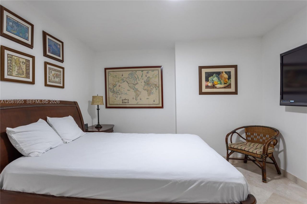 16711 Collins Ave, Unit 1704, Sunny Isles Beach, FL 33160 Photo