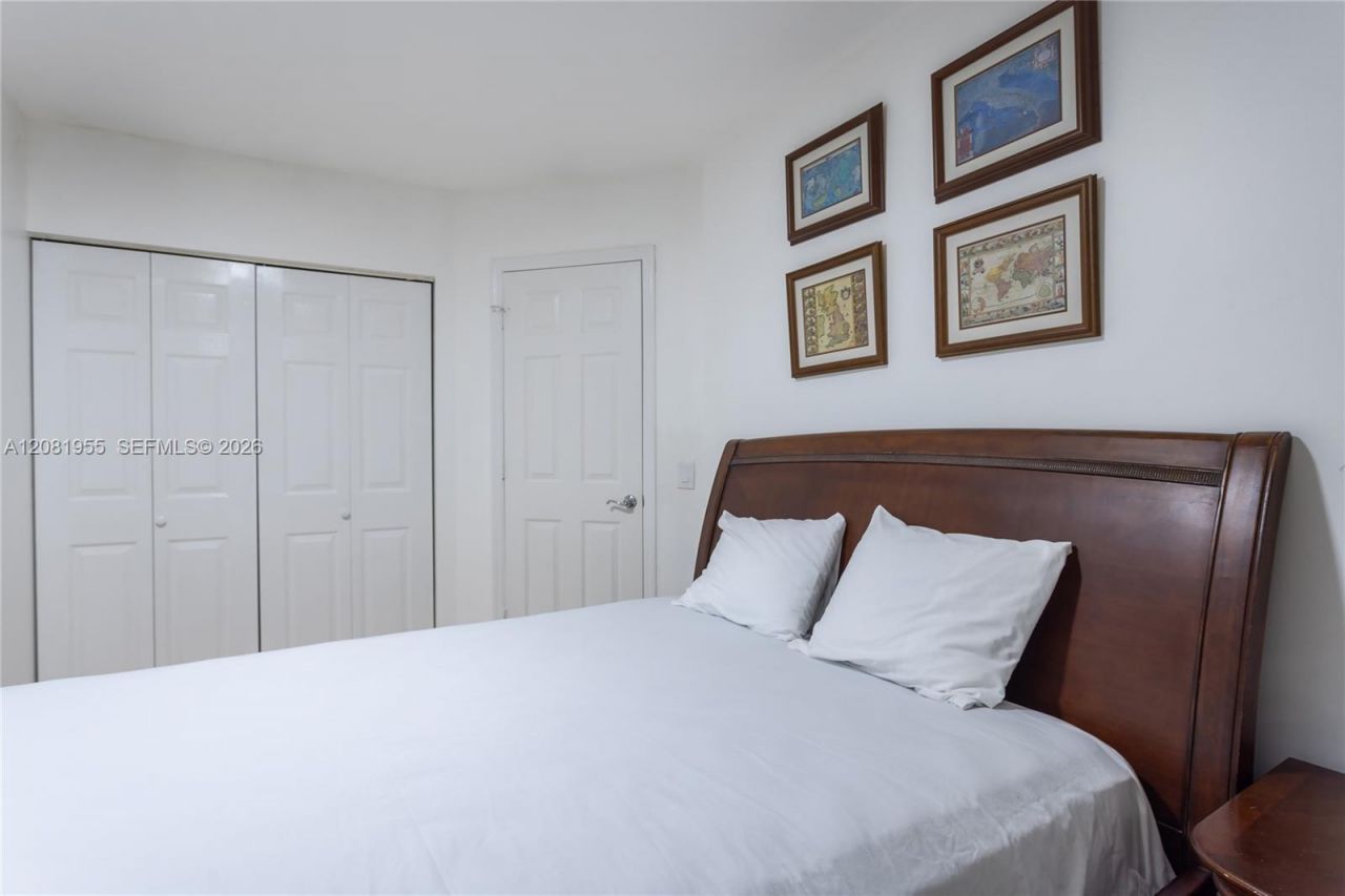 16711 Collins Ave, Unit 1704, Sunny Isles Beach, FL 33160 Photo