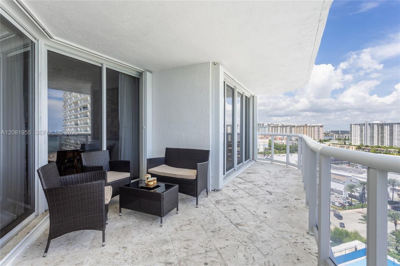 16711 Collins Ave, Unit 1704, Sunny Isles Beach, FL 33160 Photo