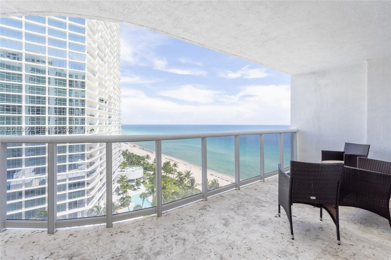 16711 Collins Ave, Unit 1704, Sunny Isles Beach, FL 33160 Photo