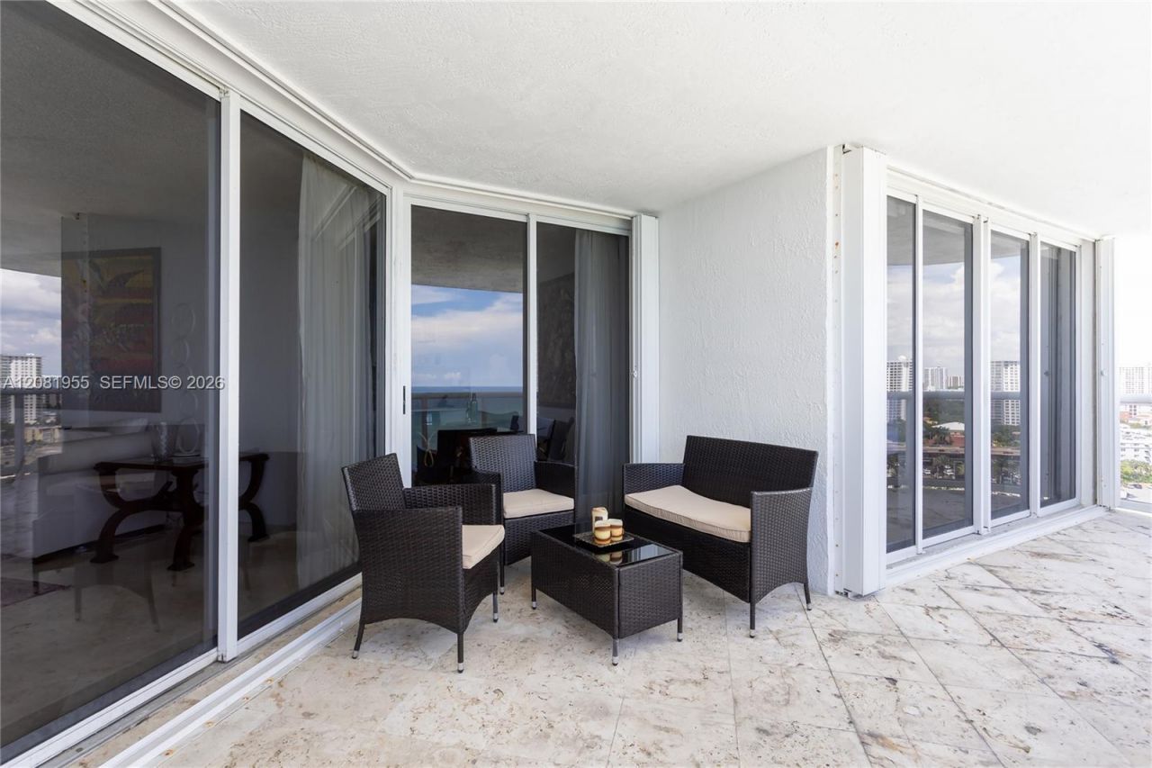 16711 Collins Ave, Unit 1704, Sunny Isles Beach, FL 33160 Photo