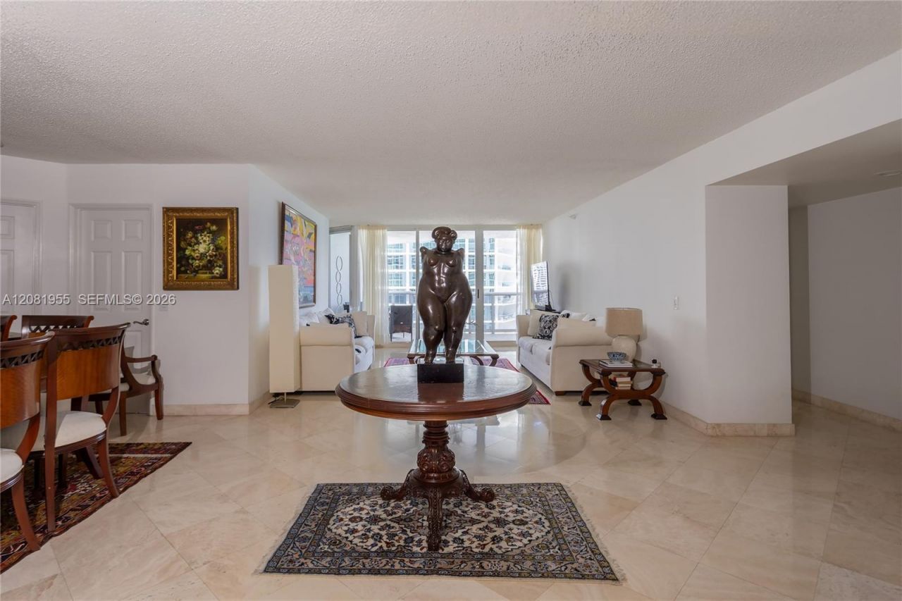 16711 Collins Ave, Unit 1704, Sunny Isles Beach, FL 33160 Photo