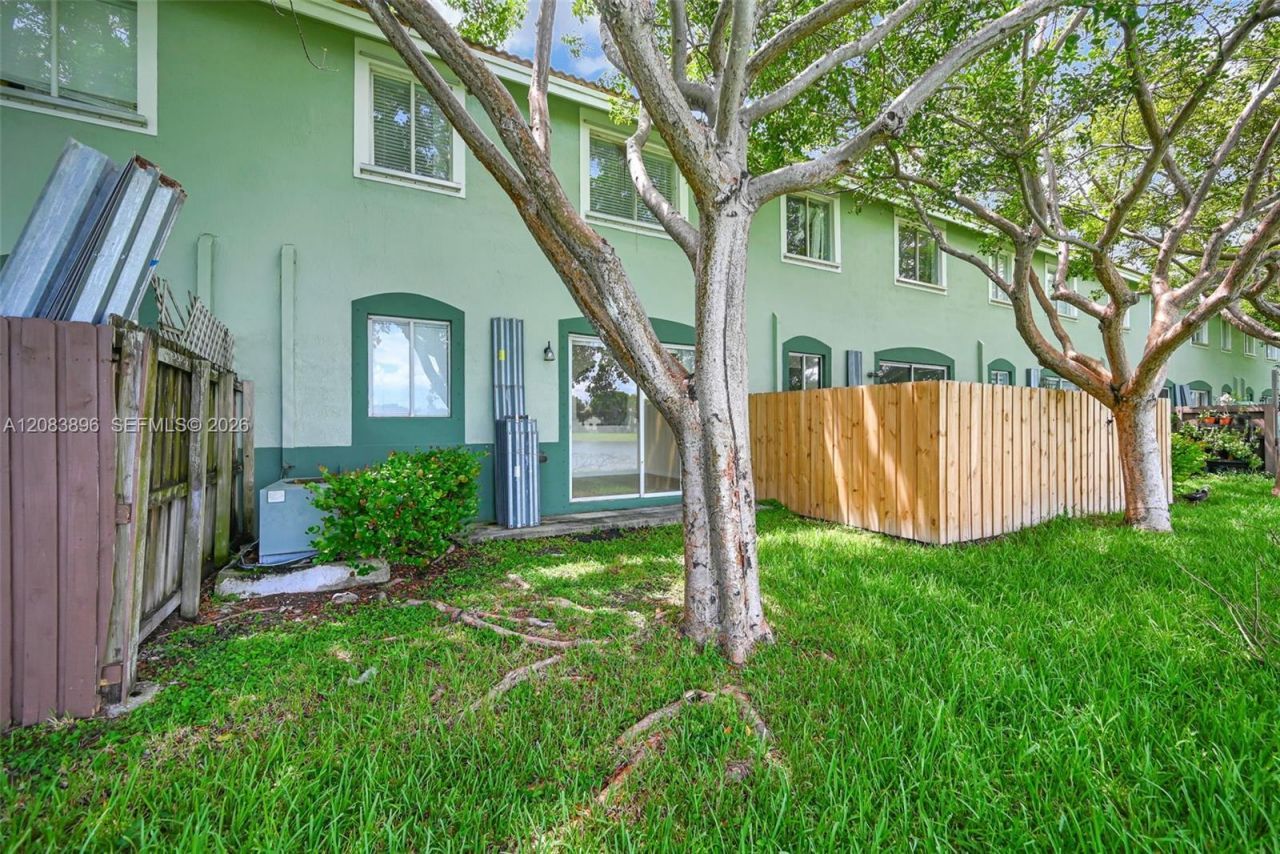 2607 SE 14th Ave , Unit 390, Homestead, FL 33035 Photo