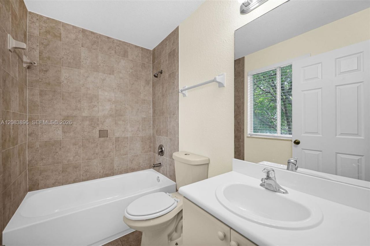 2607 SE 14th Ave , Unit 390, Homestead, FL 33035 Photo
