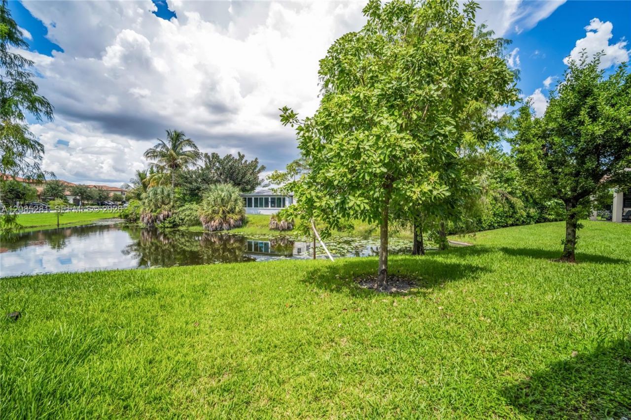 5104 NW 47th St, Tamarac, FL 33319 Photo