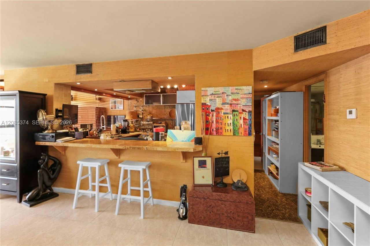 200 Leslie Dr, Unit 724, Hallandale Beach, FL 33009 Photo