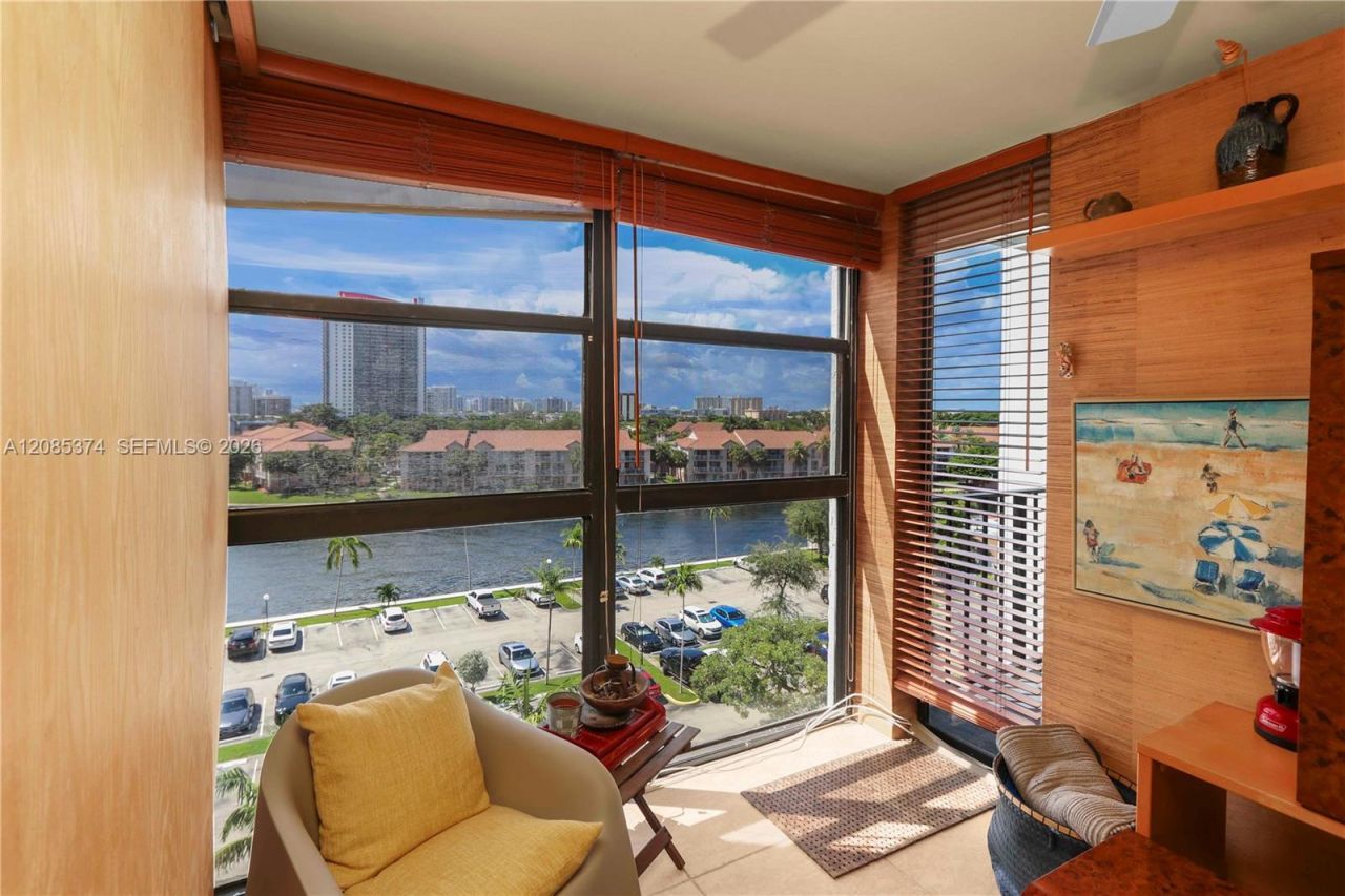 200 Leslie Dr, Unit 724, Hallandale Beach, FL 33009 Photo