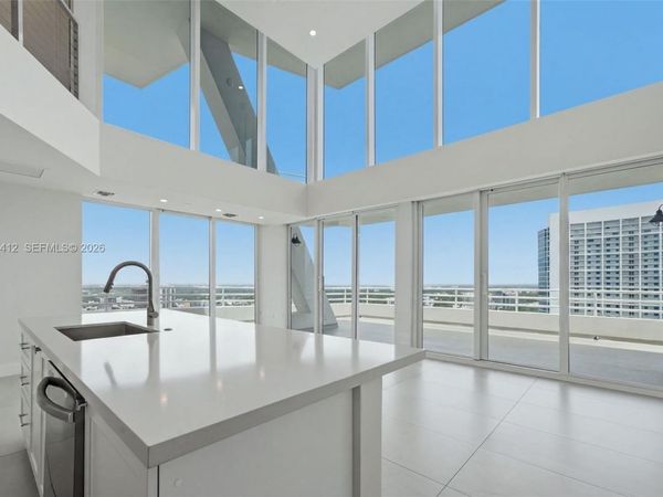 555 NE 34th St , Unit PH4, Miami, FL 33137