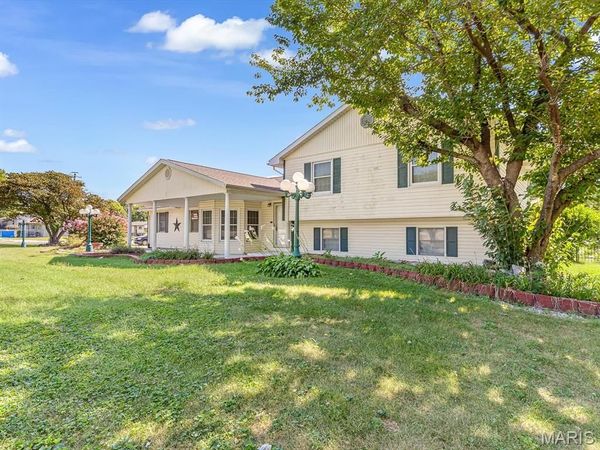 4796 Nameoki Road, Granite City, IL 62040