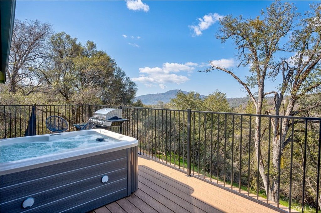 42442 Buckeye, Oakhurst, CA 93644 Main Photo