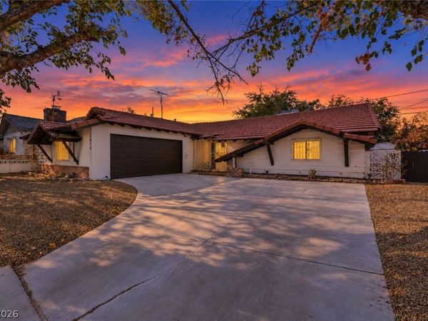 1813 Bracken Avenue , Las Vegas, NV 89104