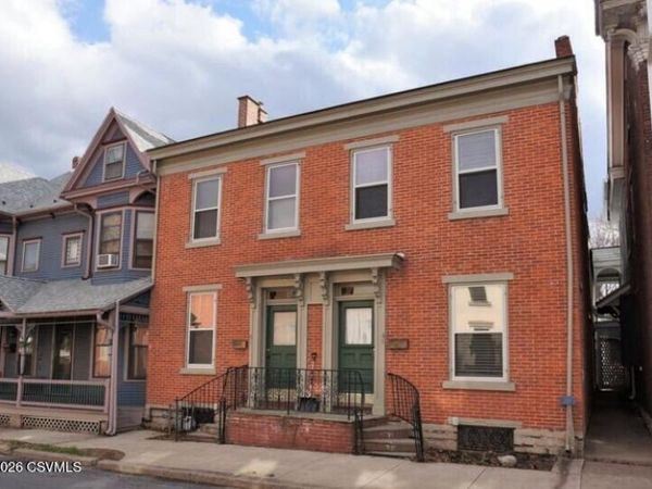49 1/2 S 4TH Street , Lewisburg, PA 17837