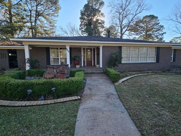 1107 Lawton, Magnolia, AR 71753