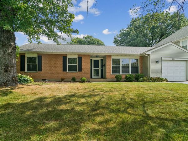 1525 N Patton Avenue , Arlington Heights, IL 60004