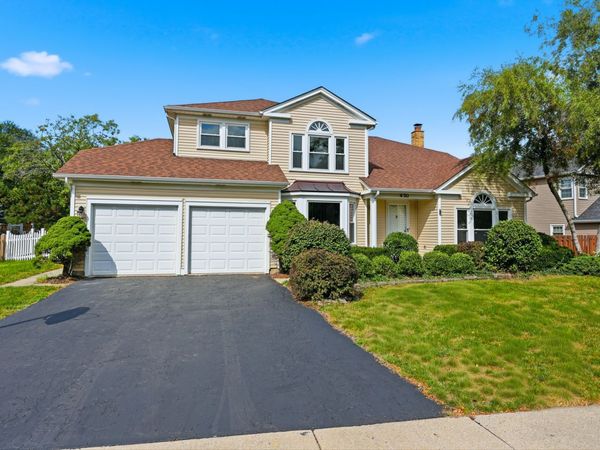 450 Potomac Lane , Elk Grove Village, IL 60007