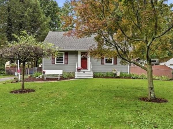 386 Parker St, East Longmeadow, MA 01028