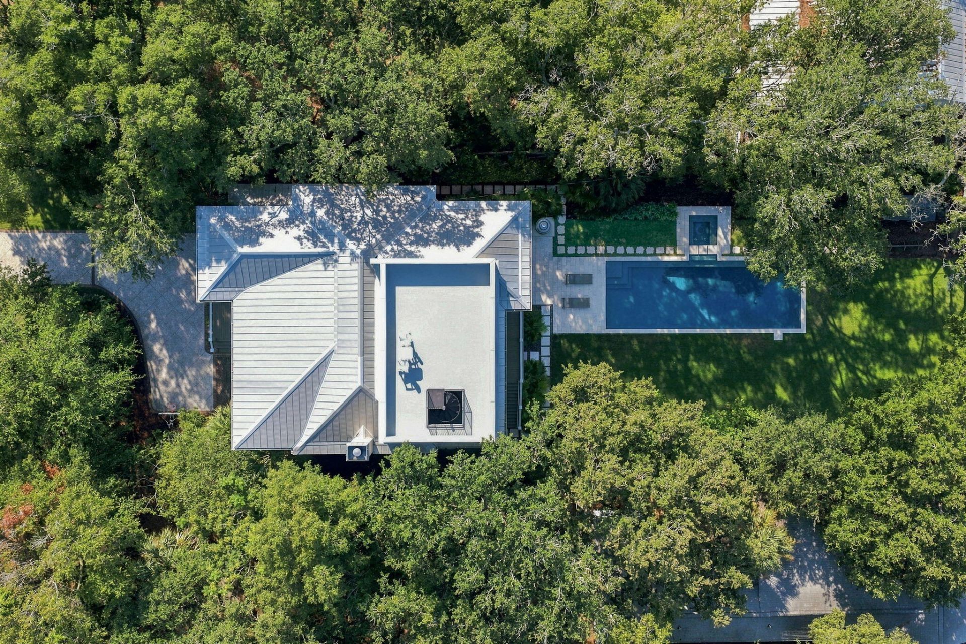 1412 Poe Avenue Photo 79
