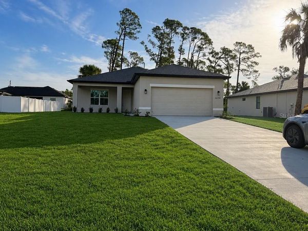 4298 N SALFORD BOULEVARD , NORTH PORT, FL 34286