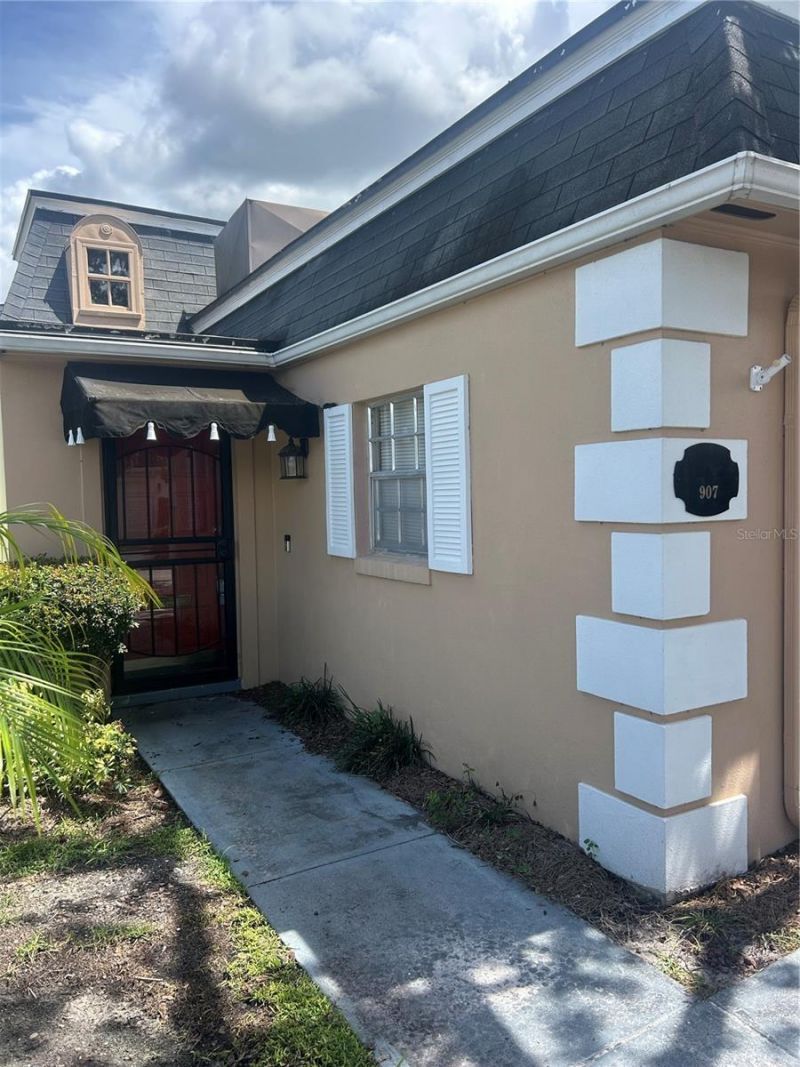 907 Hillary Court , Unit #5, Orlando, FL 32804 Main Photo