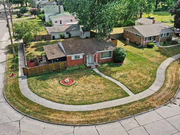 19725 Maplewood Street , Livonia, Mi 48152