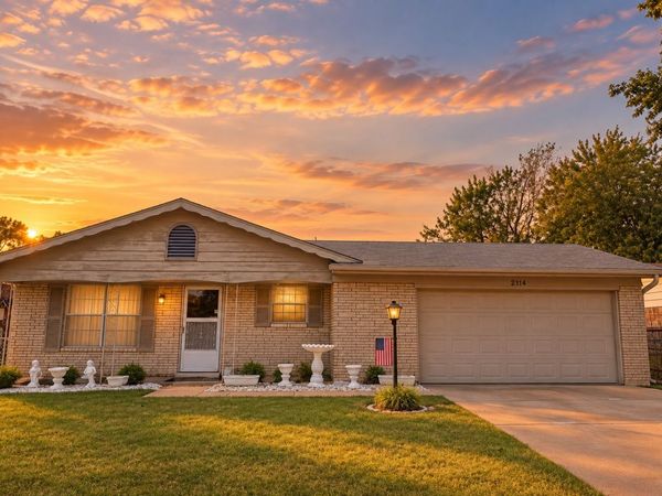 2114 S 121st East Avenue , Tulsa, OK 74129