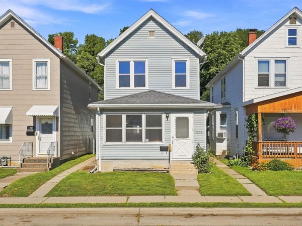 1203 Lincoln Avenue, Dubuque, IA 52001