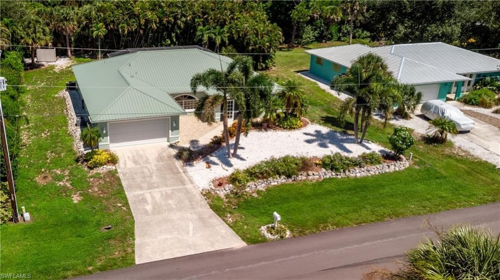 7660 Grande Pine Rd, Bokeelia, FL 33922 Photo