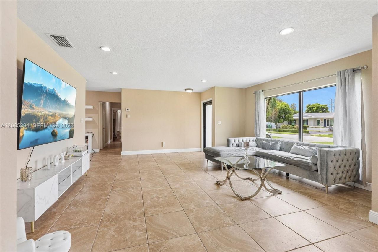 10451 SW 125th Ave, Miami, FL 33186 Photo
