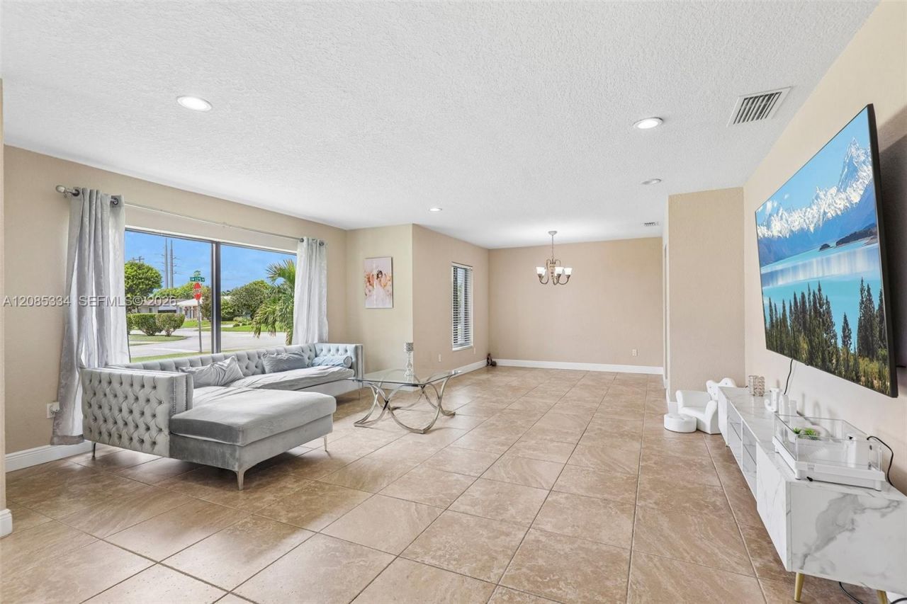 10451 SW 125th Ave, Miami, FL 33186 Photo