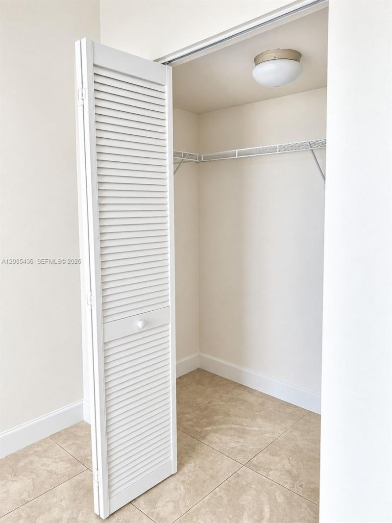 31 SE 5th St, Unit 2808, Miami, FL 33131 Photo