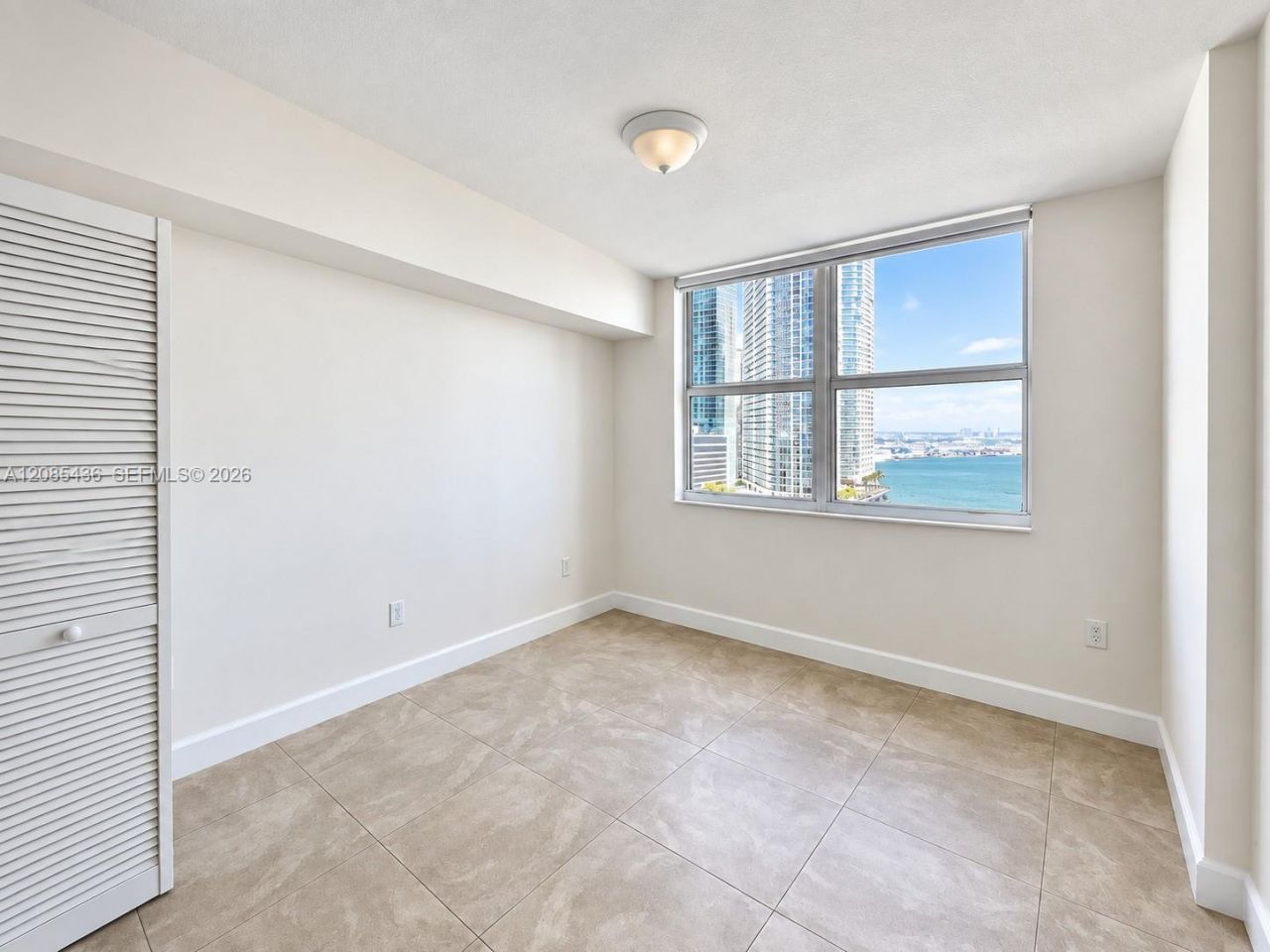 31 SE 5th St, Unit 2808, Miami, FL 33131 Photo
