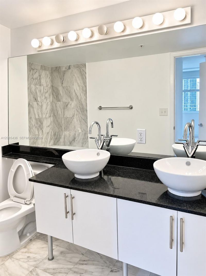 31 SE 5th St, Unit 2808, Miami, FL 33131 Photo