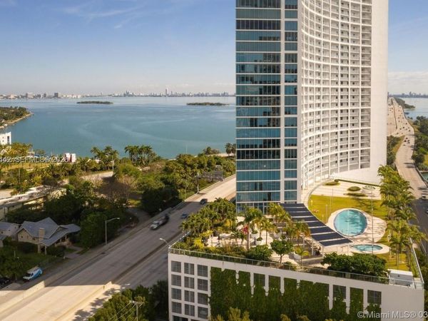 601 NE 36th St , Unit 806, Miami, FL 33137