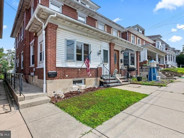 25 ARLINGTON STREET , READING, PA 19611